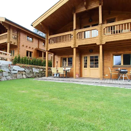 Domek alpejski Modern Chalet With Jacuzzi In *