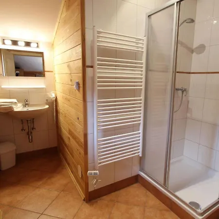 Domek alpejski Modern Chalet With Jacuzzi In