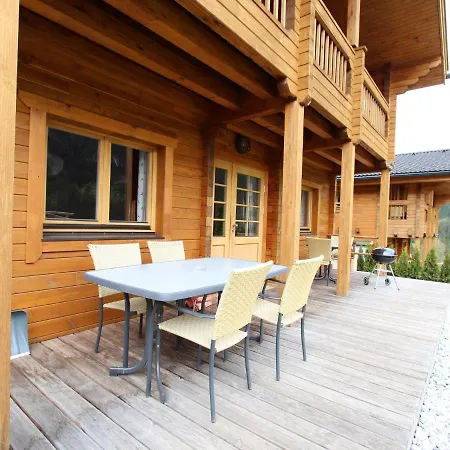 Domek alpejski Modern Chalet With Jacuzzi In